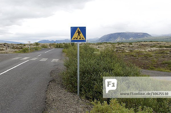 Iceland  Thingvellir National Park  road sign with diver