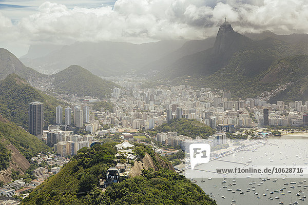 Brasilien  Rio de Janeiro  Blick auf Morro da Urca und Botafogo