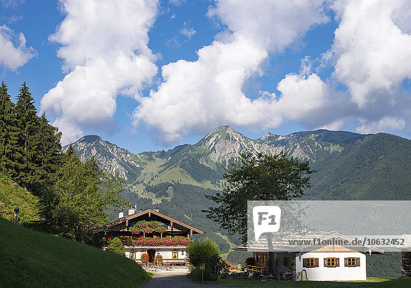 Deutschland  Bayern  Chiemgauer Alpen  Berggasthof Streichen mit Breitenstein und Geigelstein