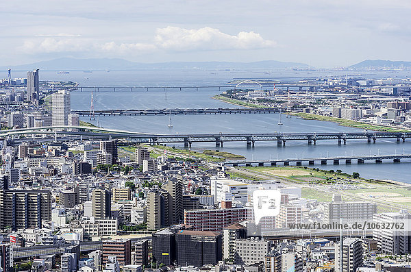 Japan  Osaka  Stadtbild und Yodo Fluss