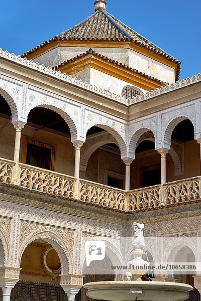 Lifestyle denken geben Wohnhaus Gebäude Palast Schloß Schlösser mischen Modellbau Renaissance Italienisch Residenz Sevilla Spanien spanisch