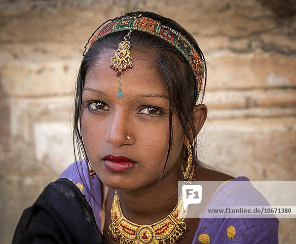 Junge Frau Portrait Pushkar Rajasthan Indien Asien