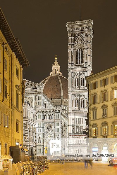 Dom Santa Maria del Fiore in der Nacht  Florenz  Toskana  Italien  Europa