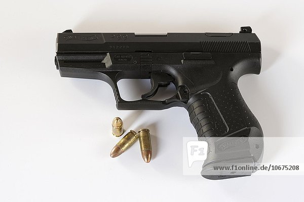 Pistole  Handfeuerwaffe  Automatik Walther P99 mit Pistolenmunition 9mm Luger  Vollmantel