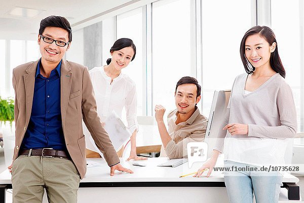 Teamwork Büro arbeiten Business