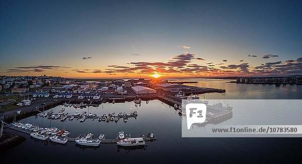 Fischereihafen Fischerhafen Reykjavik Hauptstadt benutzen Fotografie klein hoch oben Ansicht schießen Island Vorort