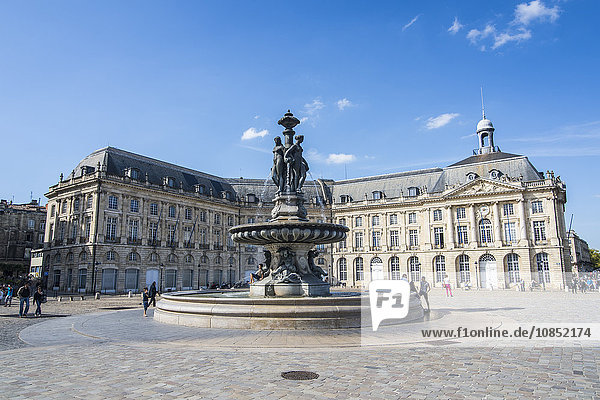 Brunnen auf der Place de la Bourse  Bordeaux  Aquitanien  Frankreich  Europa
