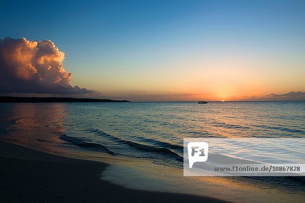 Seven Mile Beach Negril Jamaika