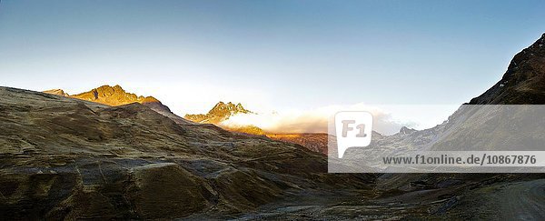 Masl-Pass (4400m) auf der Straße nach Lares Peru