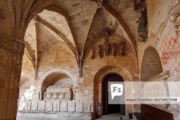 Gotischer Kreuzgang  Kloster Santes Creus  Aiguamurcia  Katalonien  Spanien