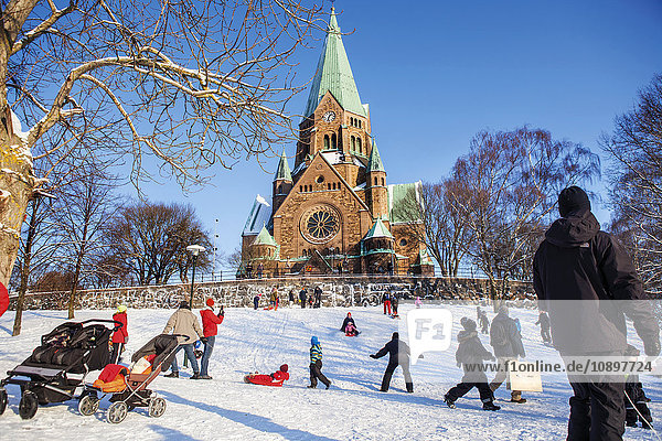 Schweden  Stockholm  Sodermalm  Vitabergsparken im Winter