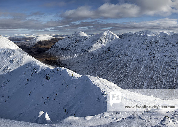 Schottland  Glencoe  Buachaille Etive Beag  Stob Dubh  Bergsteigen im Winter
