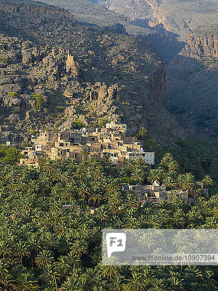 Oman  Jebel Shams  Al-Hamra  Mountain village Wadi Misfah