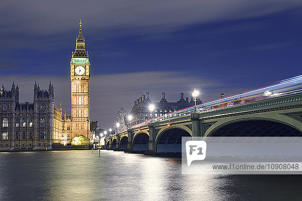 UK  London  River Thames  Big Ben  Houses of Parliament and Westminster Bridge at night