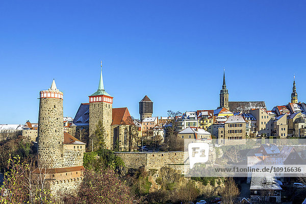 Deutschland  Sachsen  Bautzen  Altstadt  Alte Wasserkunst und St. Michaelskirche