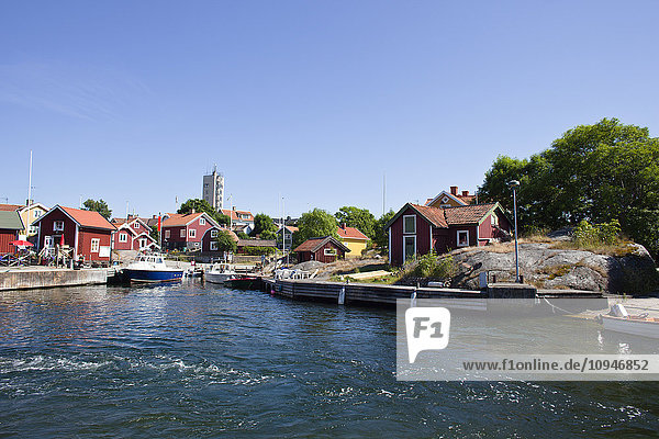 Ein kleiner Hafen in den schwedischen Schären