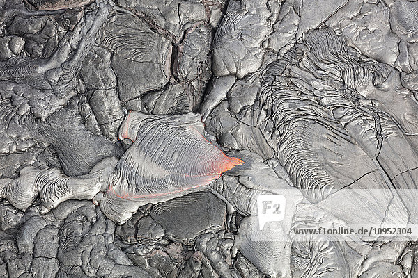 Luftaufnahme von fließender Lava