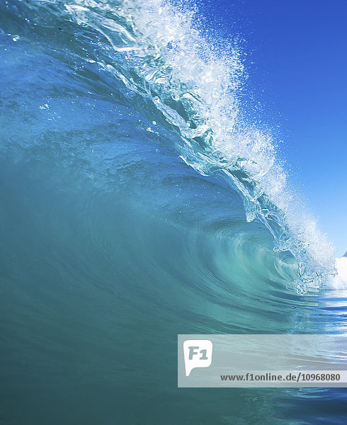 Blue Ocean Wave