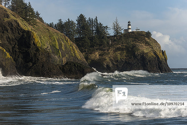 Wellenbrecher am Cape Disappointment an der Küste von Washington; Ilwaco  Washington  Vereinigte Staaten von Amerika'.