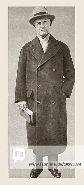 John Galsworthy  1867 - 1933. Englischer Romancier und Dramatiker  Gewinner des Nobelpreises für Literatur 1932. Aus The Story of 25 Eventful Years in Pictures  veröffentlicht 1935.