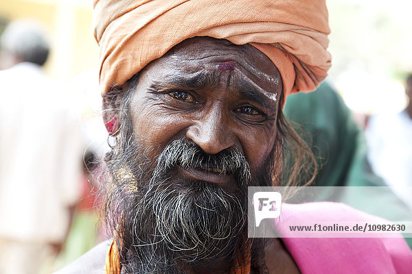 Nahaufnahme des Gesichts eines Hindu-Mannes; Indien'.