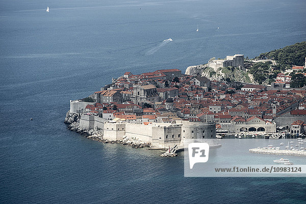 Kroatien  Dalmatien  Dubrovnik  historische Altstadt und Stadtmauer