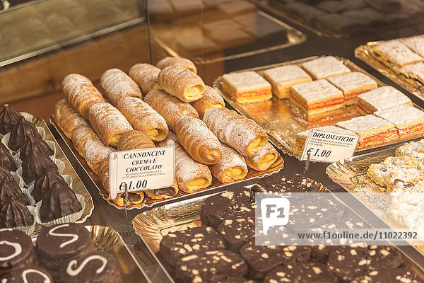 Italy  Lombardy  pastries