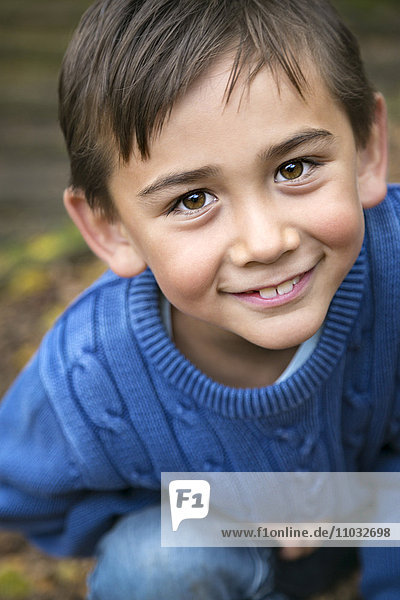 Porträt eines lächelnden Jungen  Karlskrona  Blekinge  Schweden