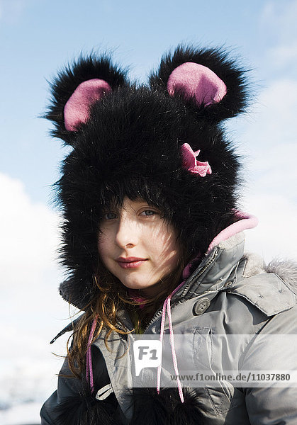 Porträt eines Mädchens mit einer Mäusemütze  Schweden.