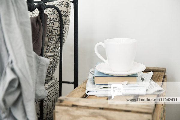 Beruhigung,Buch,Couchtisch,Emotion,Entspannung,Erfrischung