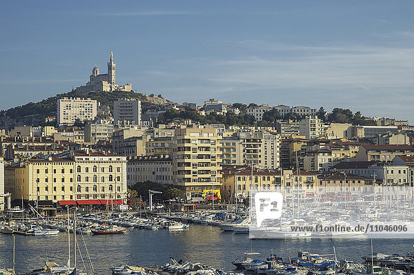 Luftaufnahme des Stadtbilds von Marseille  Provence  Frankreich