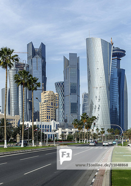 Hochhäuser im Stadtbild von Doha  Doha  Katar