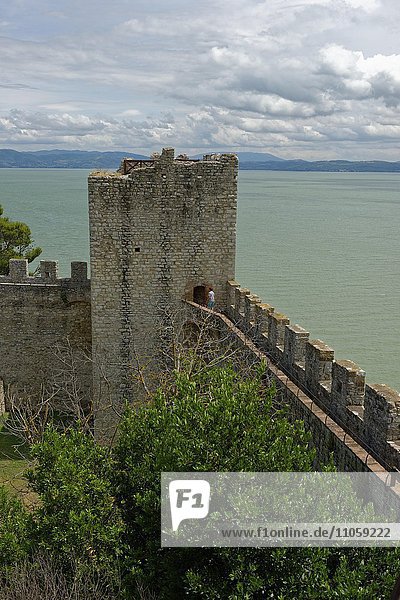 Burg  Fortezza  Rocca del Leone  Castiglione del Lago  am Trasimener See  Lago Trasimeno  Umbrien  Italien  Europa