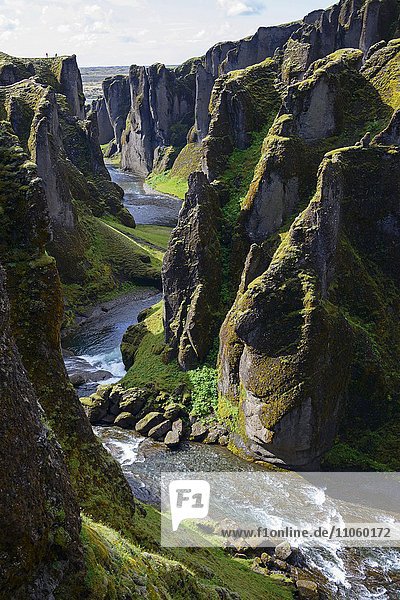 Fluss Fjadra,  Schlucht Fjadrargljufur,  Island,  Europa