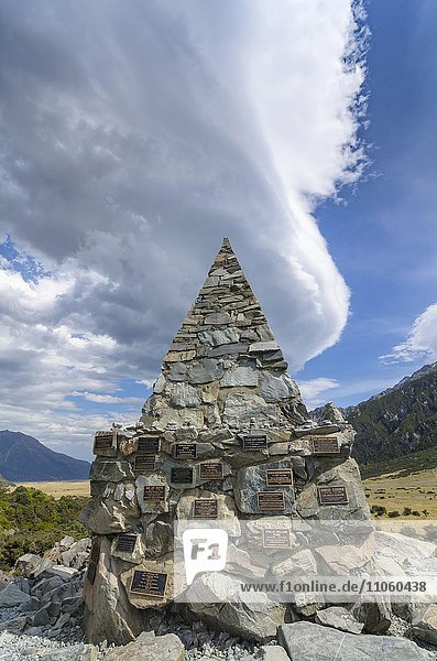 Gedenkschrein Alpine Memorial zum Gedenken an verunglückte Bergsteiger am Mt Cook Mount Cook Nationalpark Südinsel Neuseeland Ozeanien