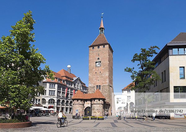 Weisser Turm in der Lorenzer Altstadt  Nürnberg  Mittelfranken  Franken  Bayern  Deutschland  Europa