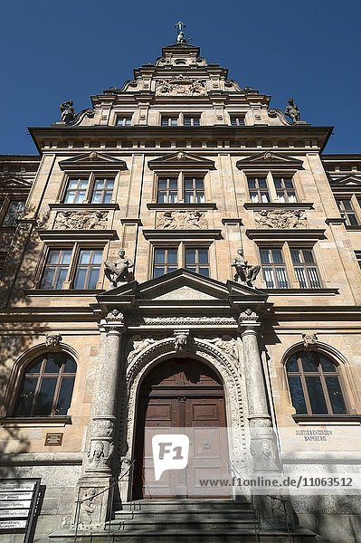 Eingangsfassade vom Justizgebäude  Bamberg  Oberfranken  Bayern  Deutschland  Europa