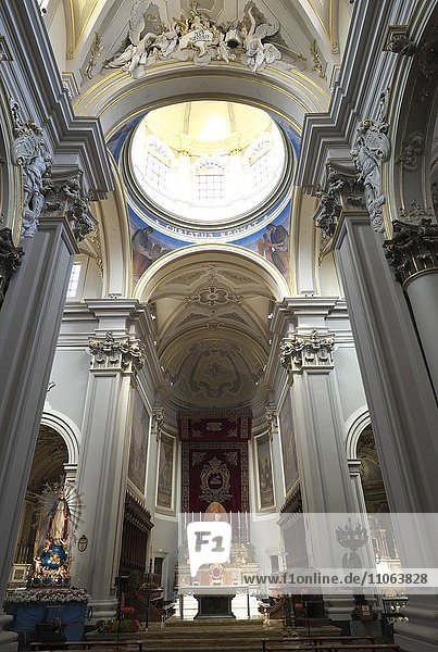 Altarraum  Kathedrale San Giovanni  Ragusa  Sizilien  Italien  Europa