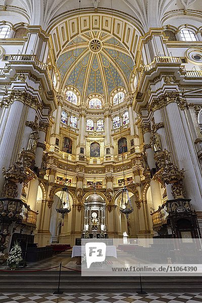 Kathedrale von Granada  Alcaicería de Granada  Altar  Innenansicht  Granada  Andalusien  Spanien  Europa