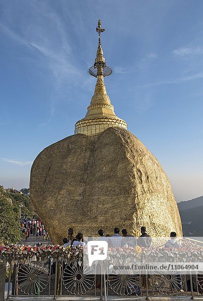 Berg Myanmar Asien Goldener Felsen Pagode
