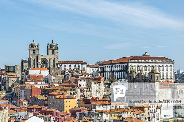 Historic centre with Porto Cathedral  Porto  Portugal  Europe