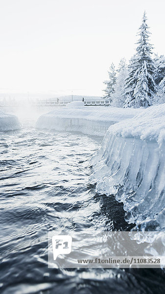 Fluss im Winter  Gallivare  Lappland  Schweden