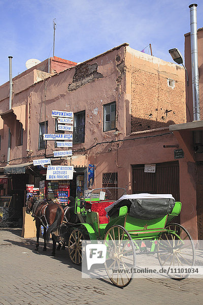 Pferdekutsche  Medina  Marrakesch  Marokko