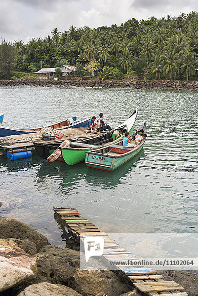 Fischer auf der Insel Pulau Weh  Provinz Aceh  Sumatra  Indonesien  Südostasien  Asien
