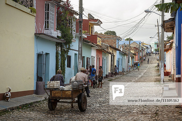 Straßenszene  Trinidad  UNESCO-Welterbe  Provinz Sancti Spiritus  Kuba  Westindien  Karibik  Mittelamerika