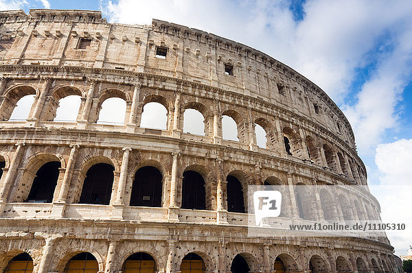 Kolosseum oder Flavisches Amphitheater  Rom  Unesco-Weltkulturerbe  Latium  Italien  Europa