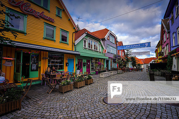 Bunte Straße  Ovre Holmegate  Stavanger  Norwegen  Skandinavien  Europa