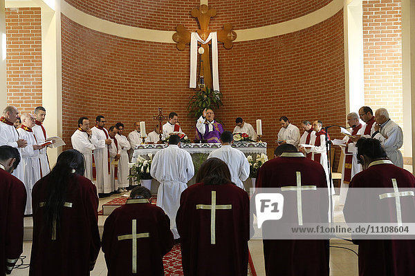 Mass in Saint Thomas's Chaldean Church  Sarcelles  Val d'Oise  France  Europe
