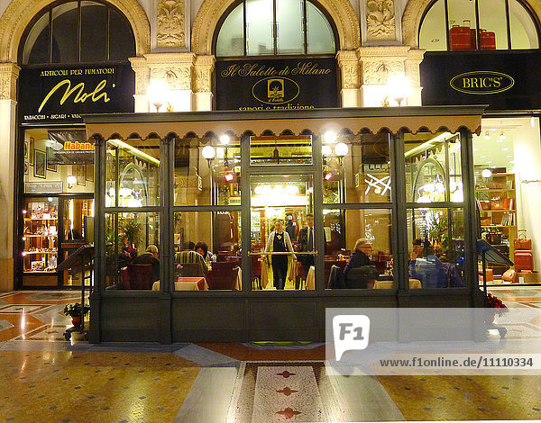 Italy  Lombardy  Milan  restaurant in the Vittorio Emanuele Gallery