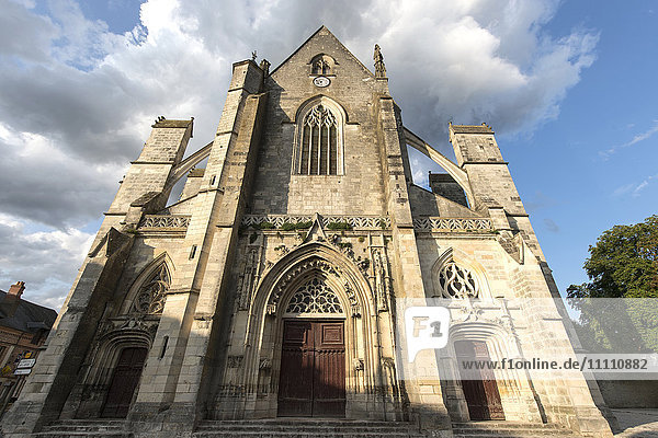 Europa  Frankreich  Region Loiret  Clery-Saint-Andre  Basilika Notre Dame